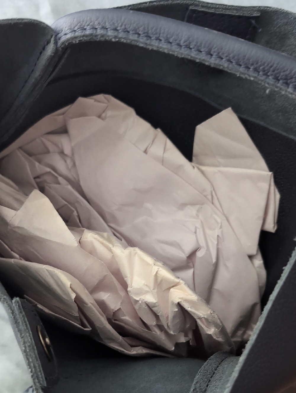 Portland Leather 'Almost Perfect' Verona Tote- M - Picture 3 of 12